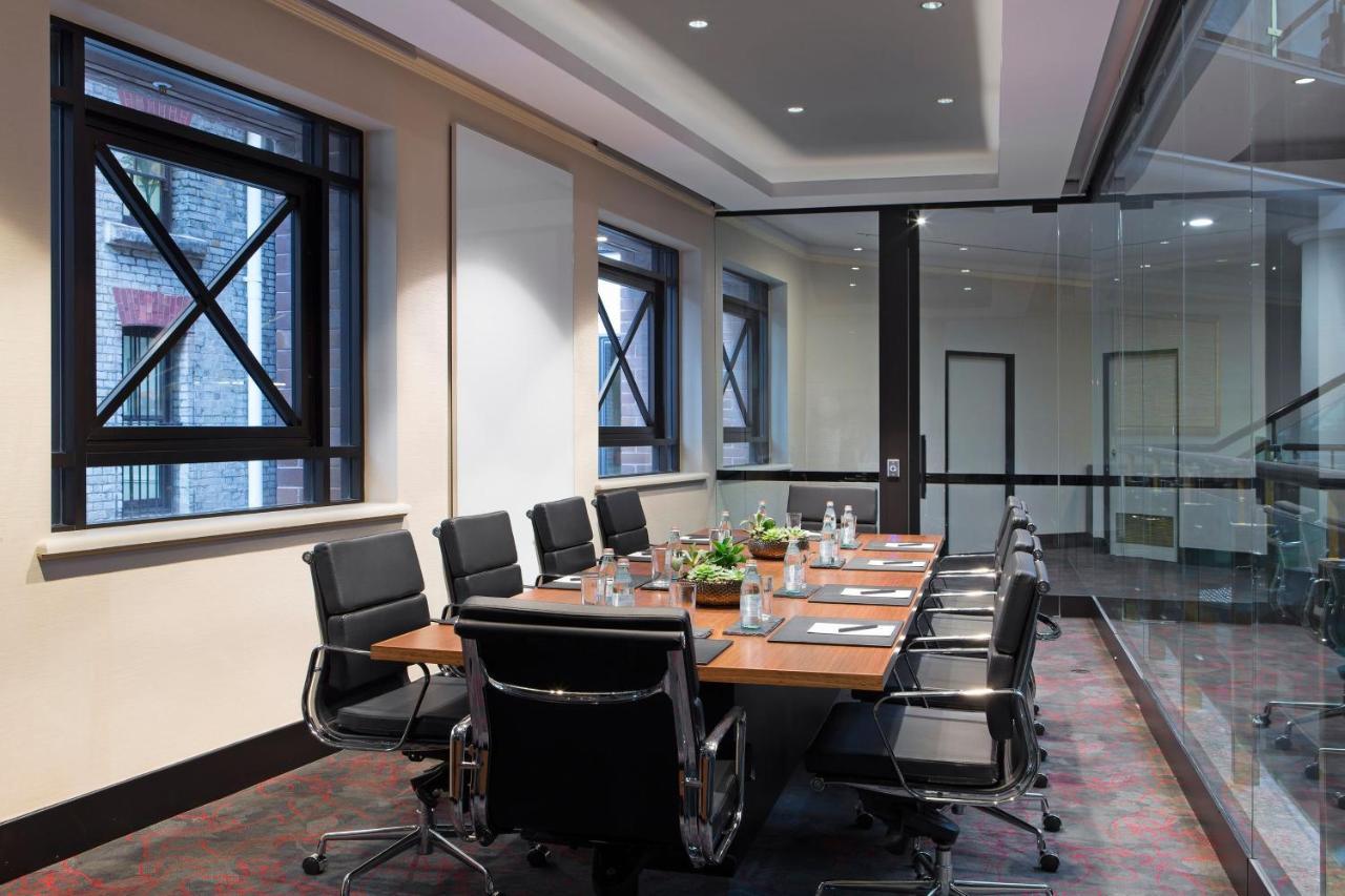 Sydney Harbour Marriott Hotel At Circular Quay Exterior foto Meeting room